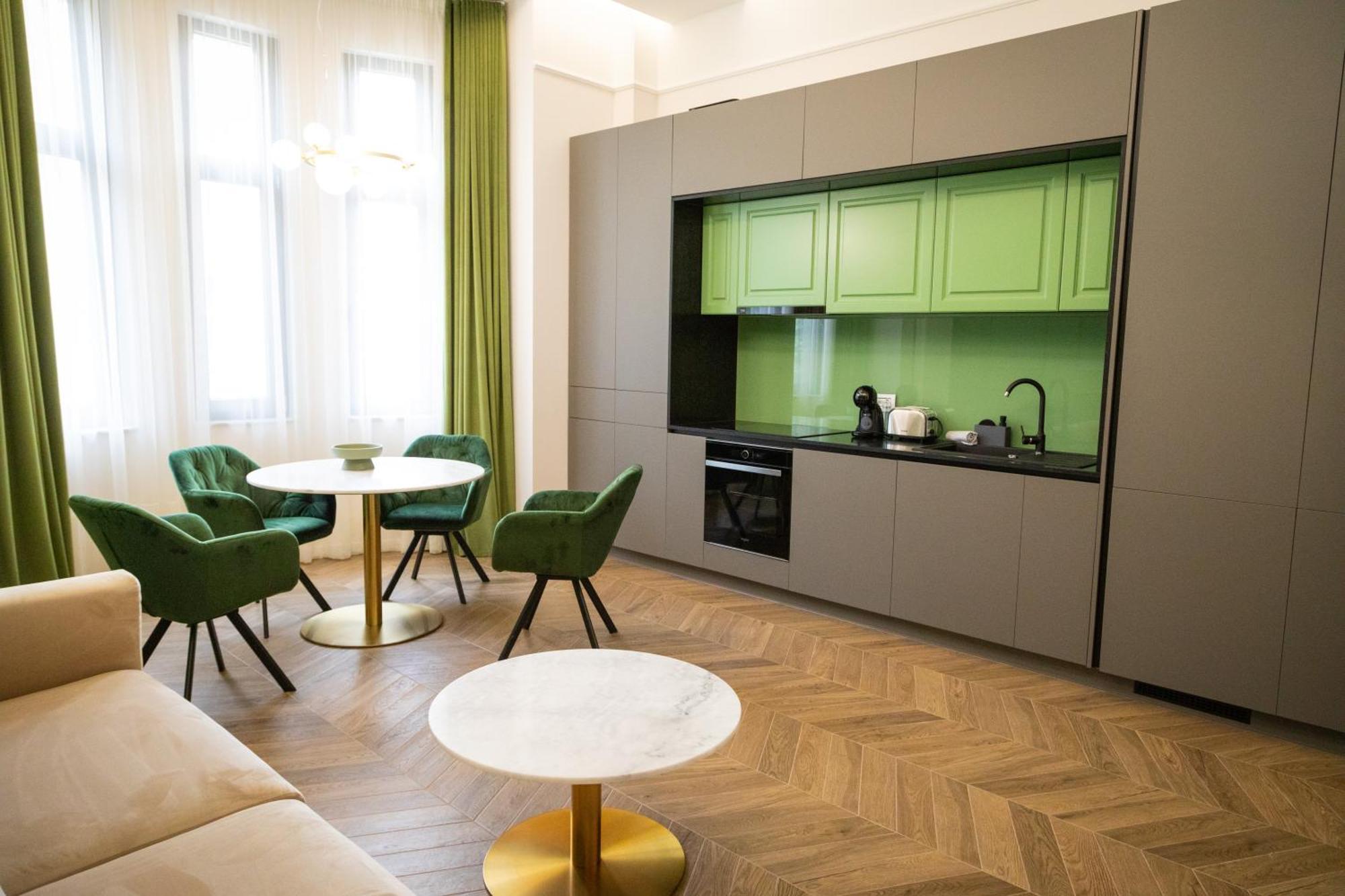 Poshspot Apartments คลูจ-นาโปกา ภายนอก รูปภาพ