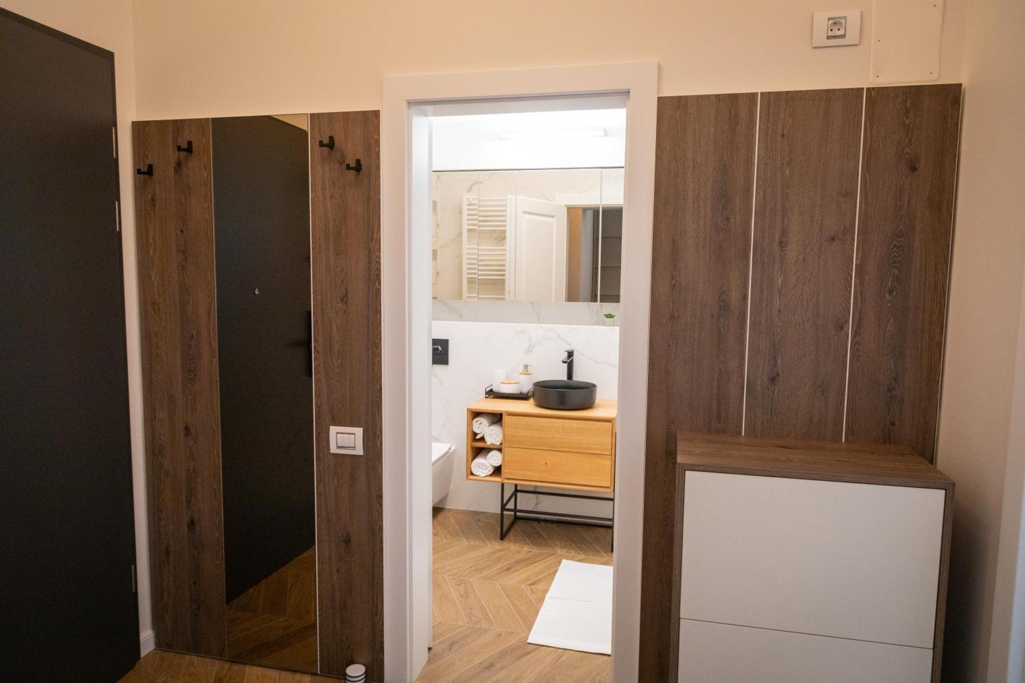 Poshspot Apartments คลูจ-นาโปกา ภายนอก รูปภาพ