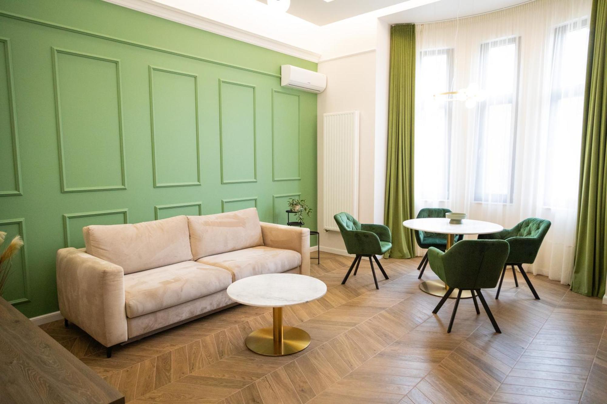 Poshspot Apartments คลูจ-นาโปกา ภายนอก รูปภาพ
